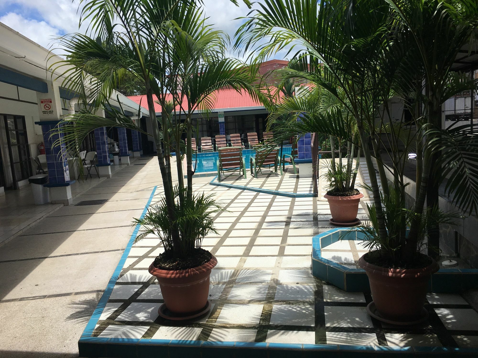 Apartotel Gaviotas Jaco Exterior photo